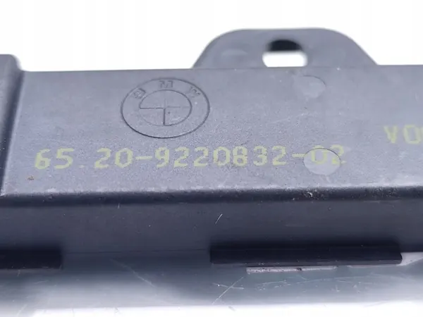 BMW 1-sarjan Sisäantenni OEM 9220832 (2011-2015) image 7