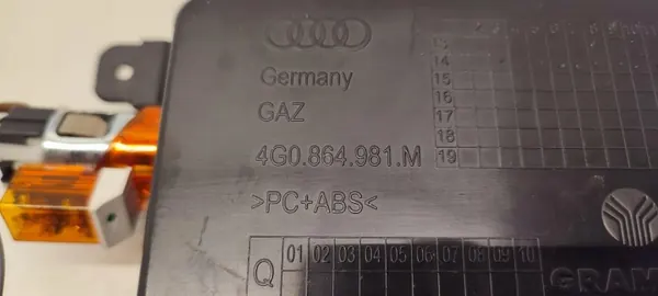 Audi A6 C7 langaton latauslokerikko OEM 4G0864981M image 4