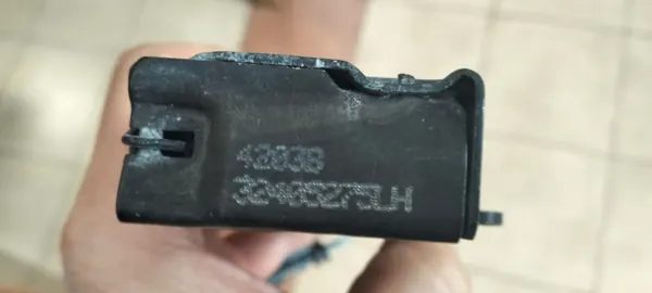 Fecho Capô Esquerdo Volvo V90 S90 XC90 OEM 32226108 32405275 image 4