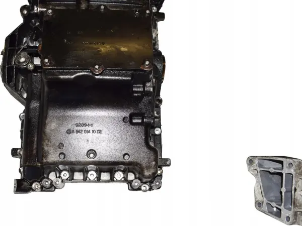Ölwanne Mercedes W204 3.0 320 CDI OEM A6420141002 image 8
