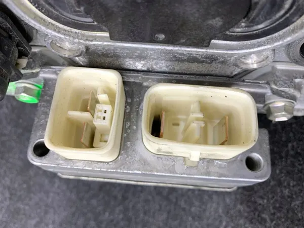 Inversor Toyota RAV4 XA30 OEM G927048060 image 10