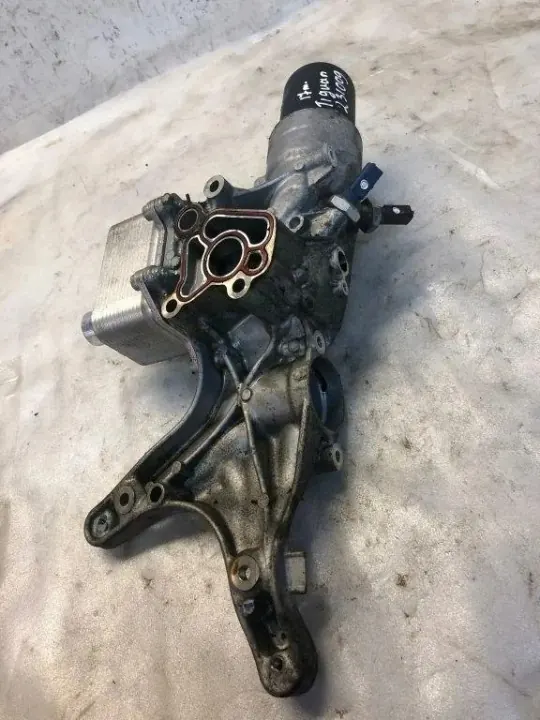 VW Oljefilterfäste OEM 06L117021G TIGUAN image 3