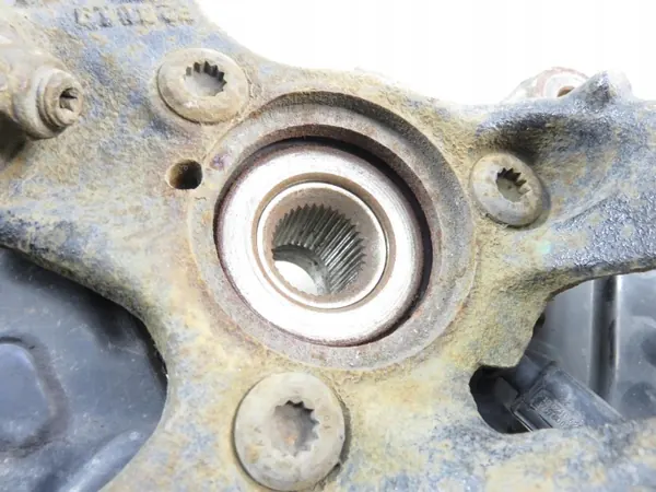 Suporte de roda dianteiro direito VW OEM 5Q0256A Usado image 7
