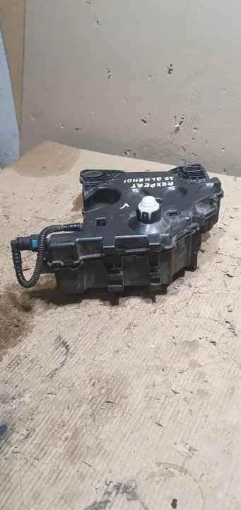 Depósito AdBlue usado OEM 9817154080 para Citroen Jumpy III image 3