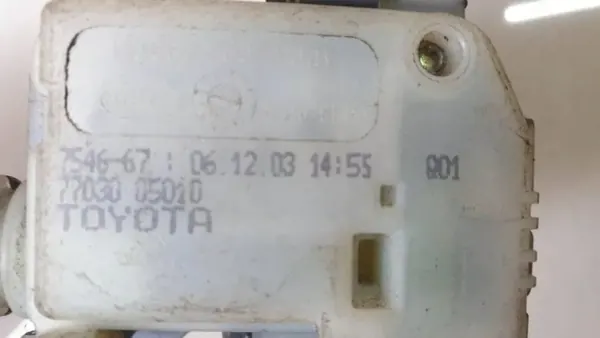 Actuador tapa combustible Toyota Avensis T25 OEM 7703005010 image 3