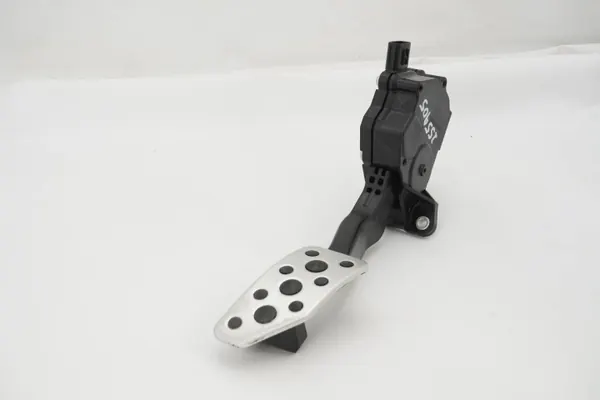 Gebrauchtes Gaspedal OEM 36010FL031 für Subaru XV image 2
