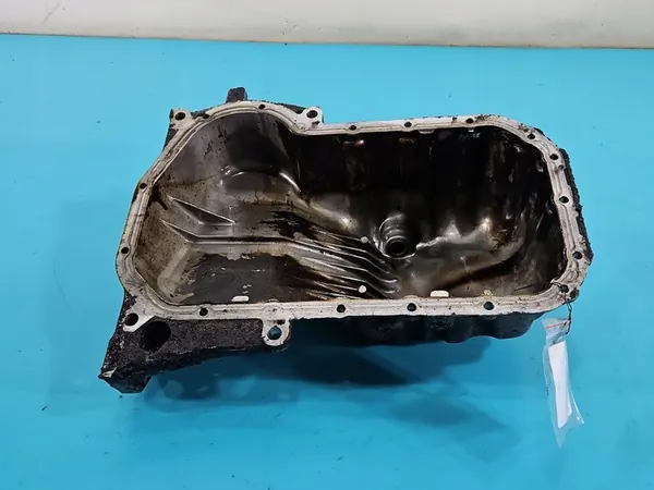 Oljetank VW Passat B5 1.8 20V image 2