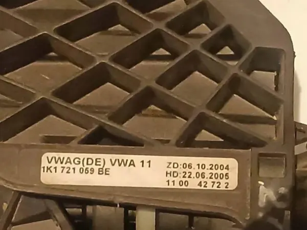 Kopplingscylinder OEM 1K1721069BE för VW Golf V image 5