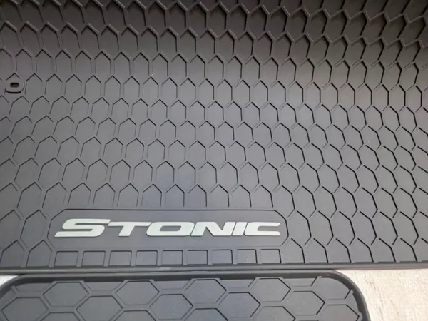 Alfombrillas KIA Stonic OEM 681A1ADE50GR image 4