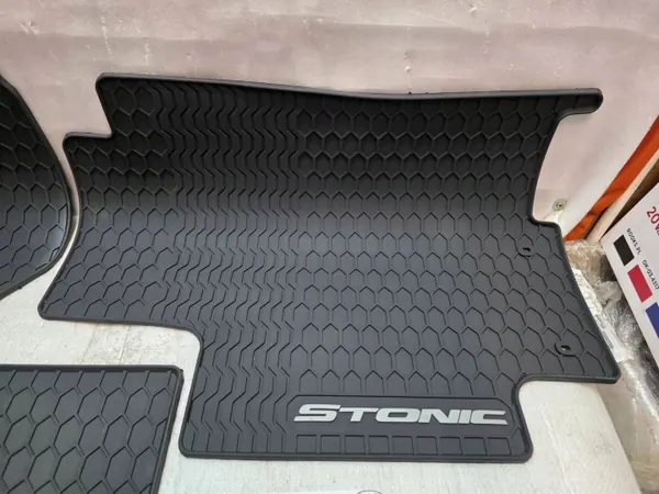 Alfombrillas KIA Stonic OEM 681A1ADE50GR image 5
