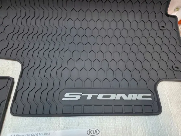 Alfombrillas KIA Stonic OEM 681A1ADE50GR image 6