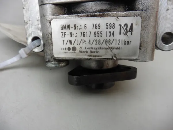 Pompe de direction OEM 6769598 pour BMW Série 1 image 6