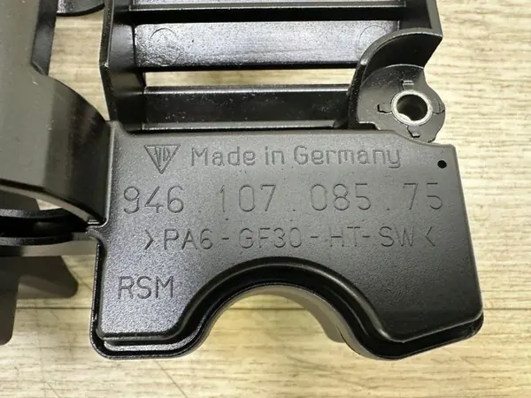 Oliescheider OEM 94610708575 voor Porsche Macan 3.0L image 2