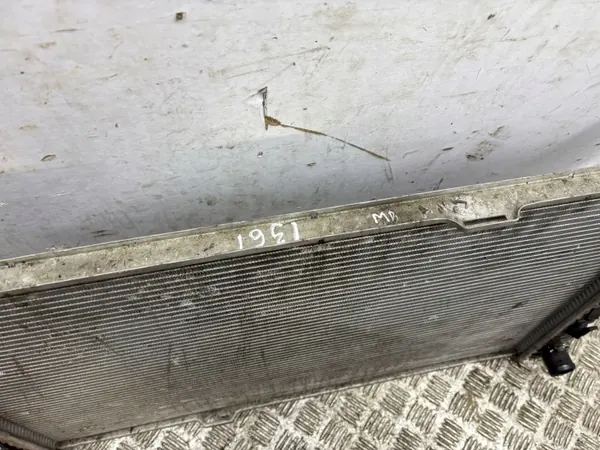Radiateur d'eau Mercedes-Benz OEM A1695001303 image 3