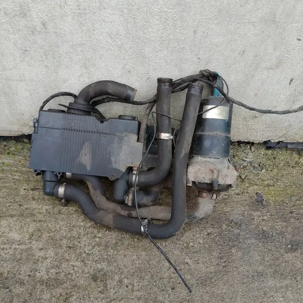 Bomba válvula calefacción BMW E39 OEM 8368580 - Usado image 2