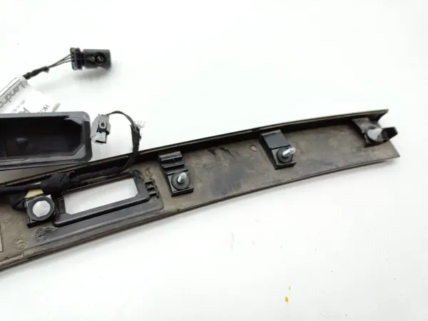 Garniture de Hayon Land Rover HK7213444AA avec Caméra image 5