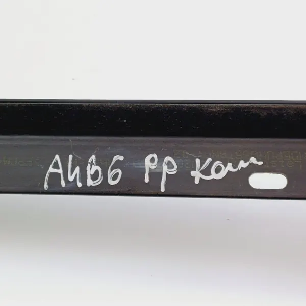 Faixa Cromada OEM DRC98702 Direita Dianteira Audi A4 image 8