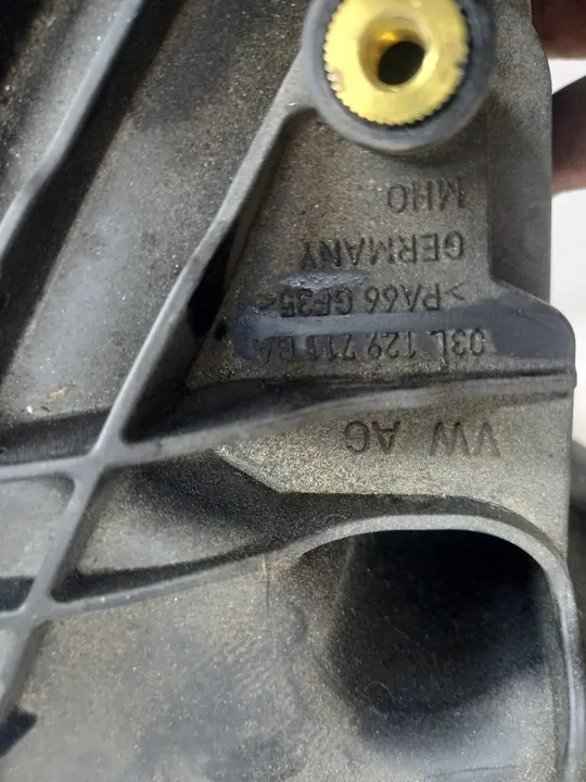 Coletor de admissão Audi A4 B8 A5 Q5 2.0 TDI image 2