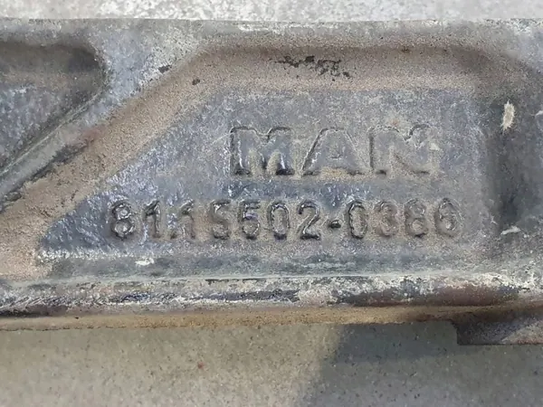 Abgaskatalysator-Halterung OEM 81155020386 image 3