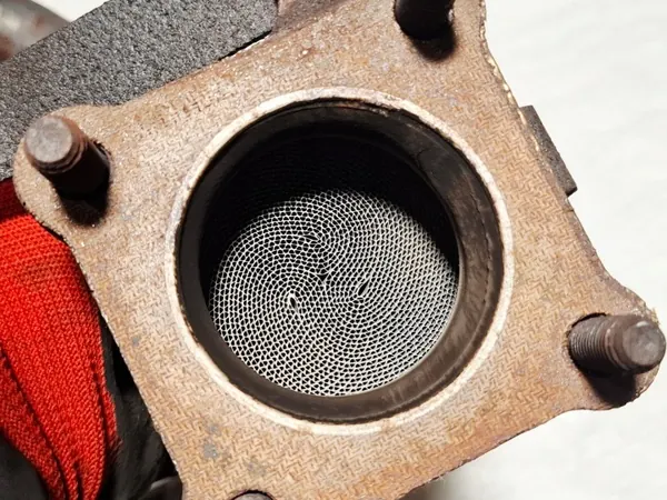 OEM 036253031BF Katalysator für VW Golf IV image 7