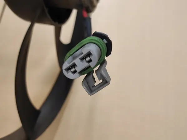 Linker Lüfter OEM 525A9311 - Gebrauchtes Ford OE Teil image 3
