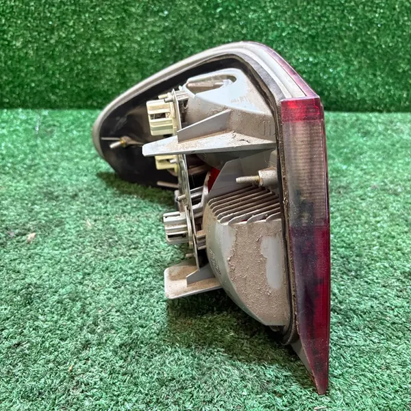 Rechter Achterlicht Mercedes-Benz E-Klasse W210 A2108203464 image 5