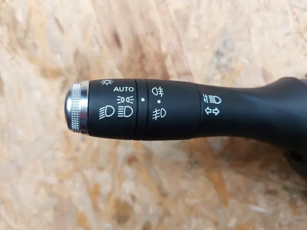 Klimaanlagenbelüftungspanel Renault Clio OE 5R5841100 image 3