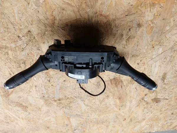 Klimaanlagenbelüftungspanel Renault Clio OE 5R5841100 image 6