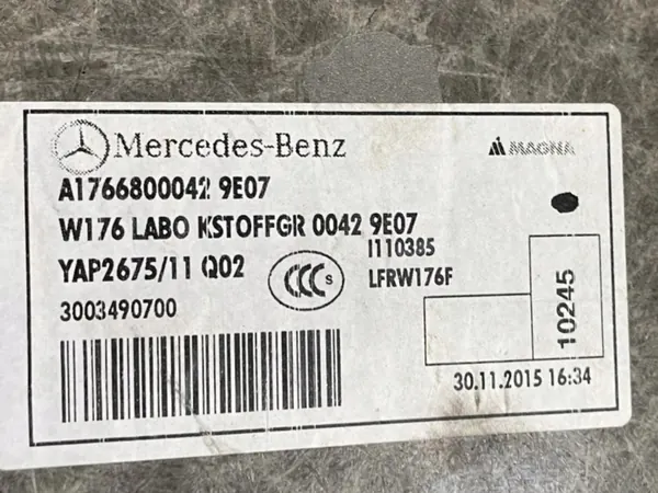 Piso de bagageira Mercedes Classe A W176 OEM A1766800042 image 3