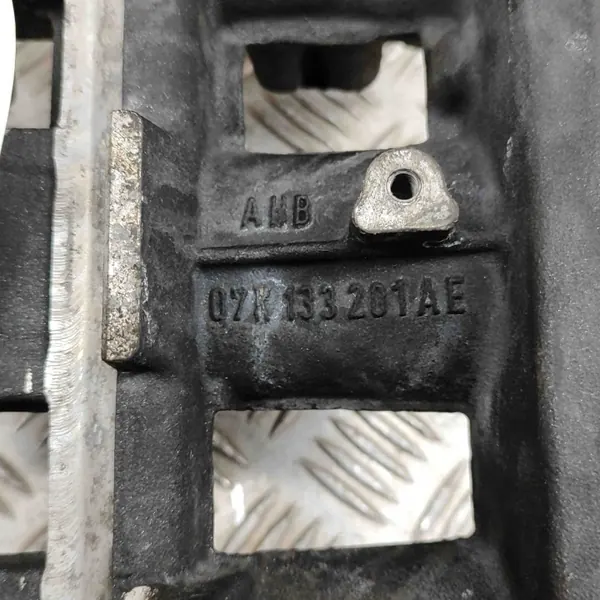 Colector de admisión Audi OE usado OEM 07K133201AE image 7