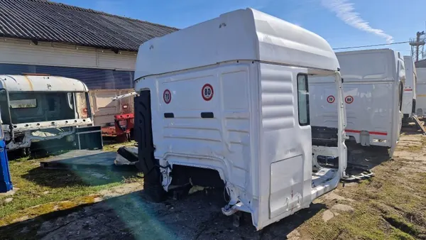 Cabina MAN TGX XLX 2019 usada OEM 8175015703 image 5