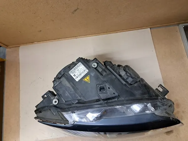 Farol Direito Audi A4 8E B7 Xenon 8E0941030AS image 4