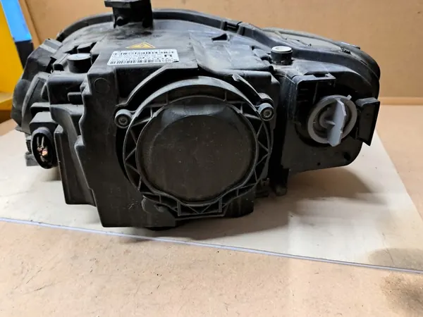 Farol Direito Audi A4 8E B7 Xenon 8E0941030AS image 7