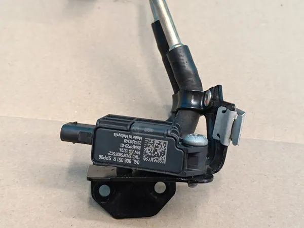 Capteur de pression CUPRA FORMENTOR 2.0 TDI 04L906051R image 7