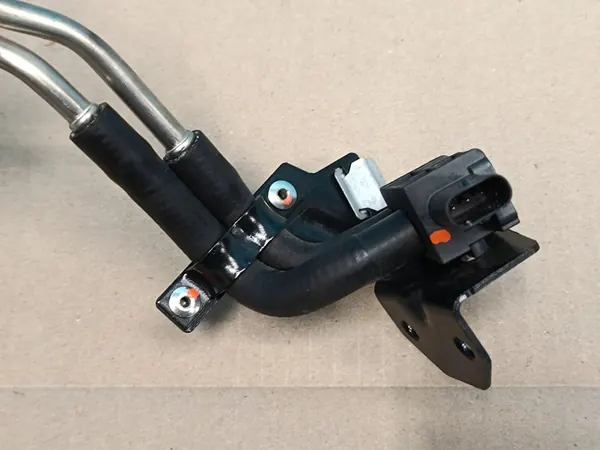 Capteur de pression CUPRA FORMENTOR 2.0 TDI 04L906051R image 8