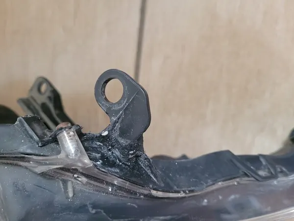 TOYOTA RAV4 IV 13- Faro Xenón Derecho image 7