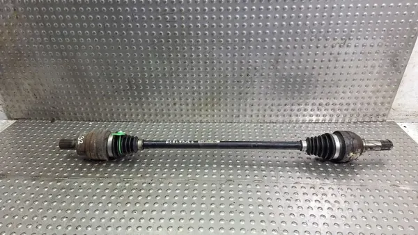 Taka-oikea puoliakseli OEM S26372540 Volvo XC90:lle image 2