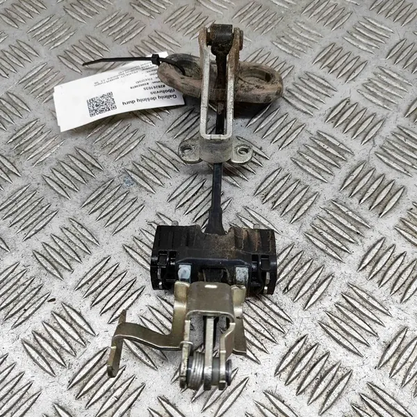 Peugeot Boxer 2018 Parada de porta traseira direita image 4