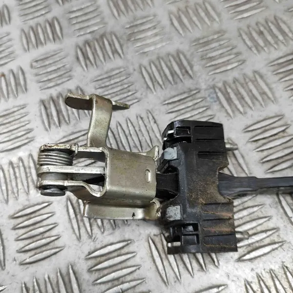 Peugeot Boxer 2018 Parada de porta traseira direita image 5