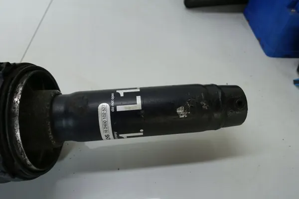 Amortecedor ABC dianteiro esquerdo Mercedes OEM 2203200138 image 4