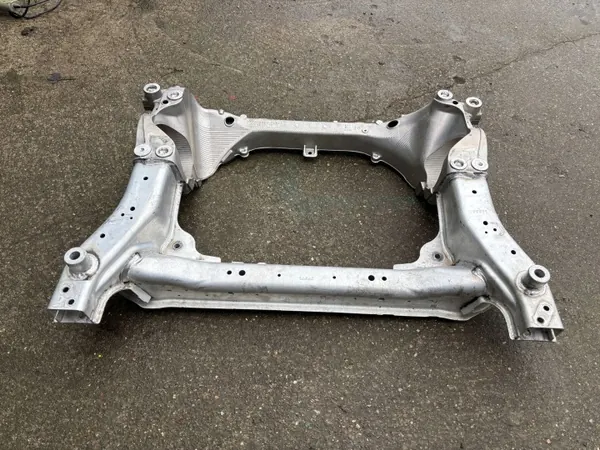 Mercedes Moottorituki OEM A2236228001 Etuosa image 6