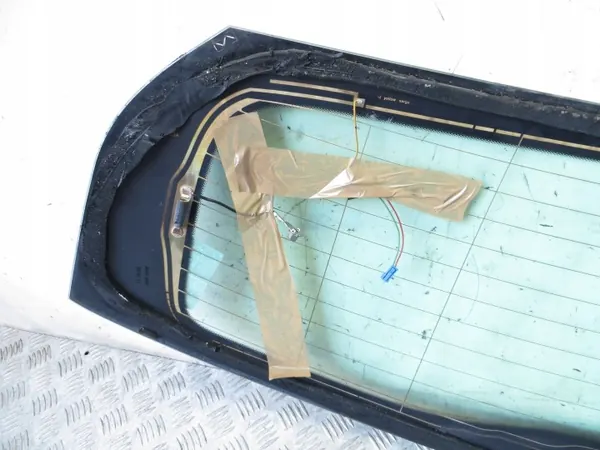 Mercedes W176 Heckklappenglas OEM 206/052 Gebraucht image 5