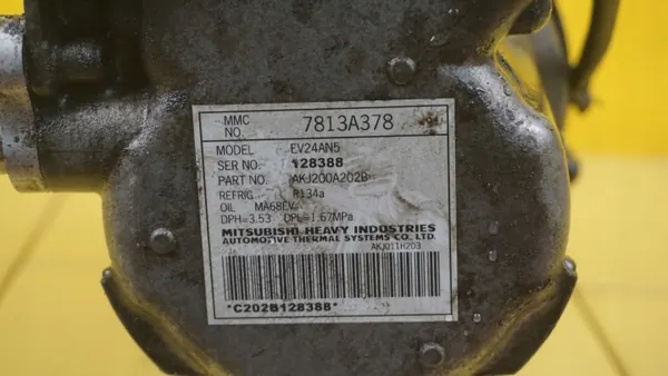 OEM 4B11 ilmastointikompressori Outlander III 2.0 PHEV image 5