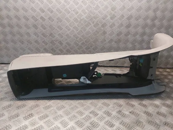 Middenconsole Armsteun Volvo V50 I 8687408 image 6