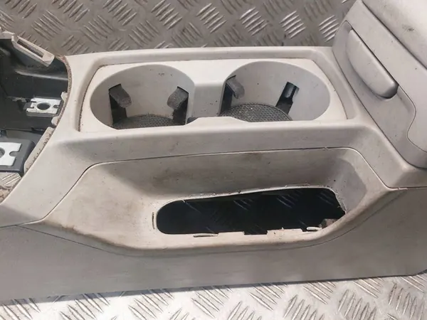 Middenconsole Armsteun Volvo V50 I 8687408 image 9