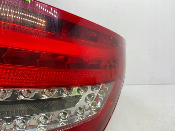 Lanterna Traseira Direita Mercedes W204 Classe C Coupé 2011-2014 OEM image 4
