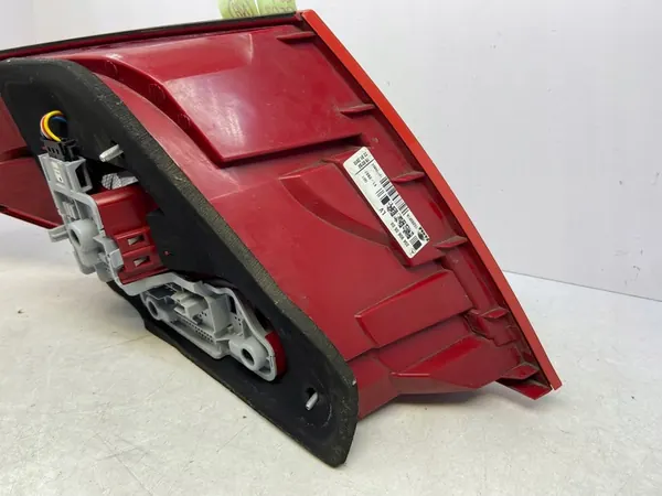 Lanterna Traseira Direita Mercedes W204 Classe C Coupé 2011-2014 OEM image 8