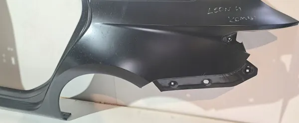 SEAT LEON IV Break Pare-boue Arrière Gauche OEM 5F9809605B image 3