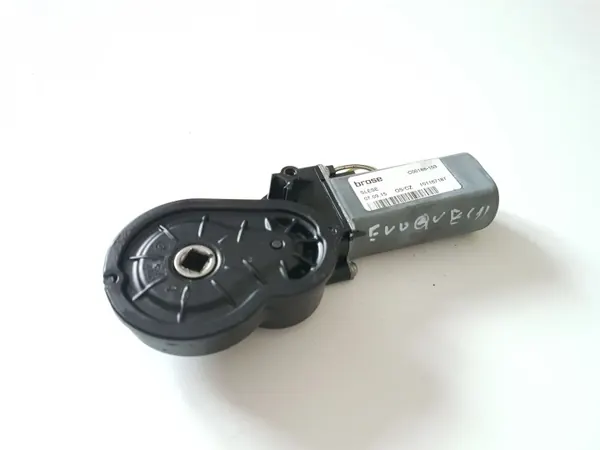 Land Rover Evoque Sitzmotor OEM 924116102 image 4