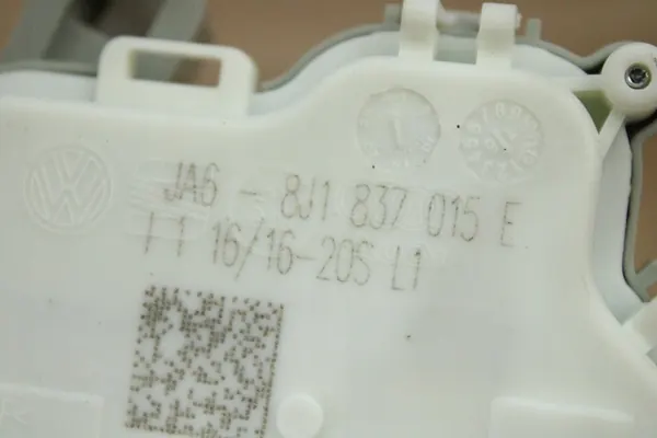 Fram vänster dörrlås 7 pin Audi A6 C7 8J1837015E image 6